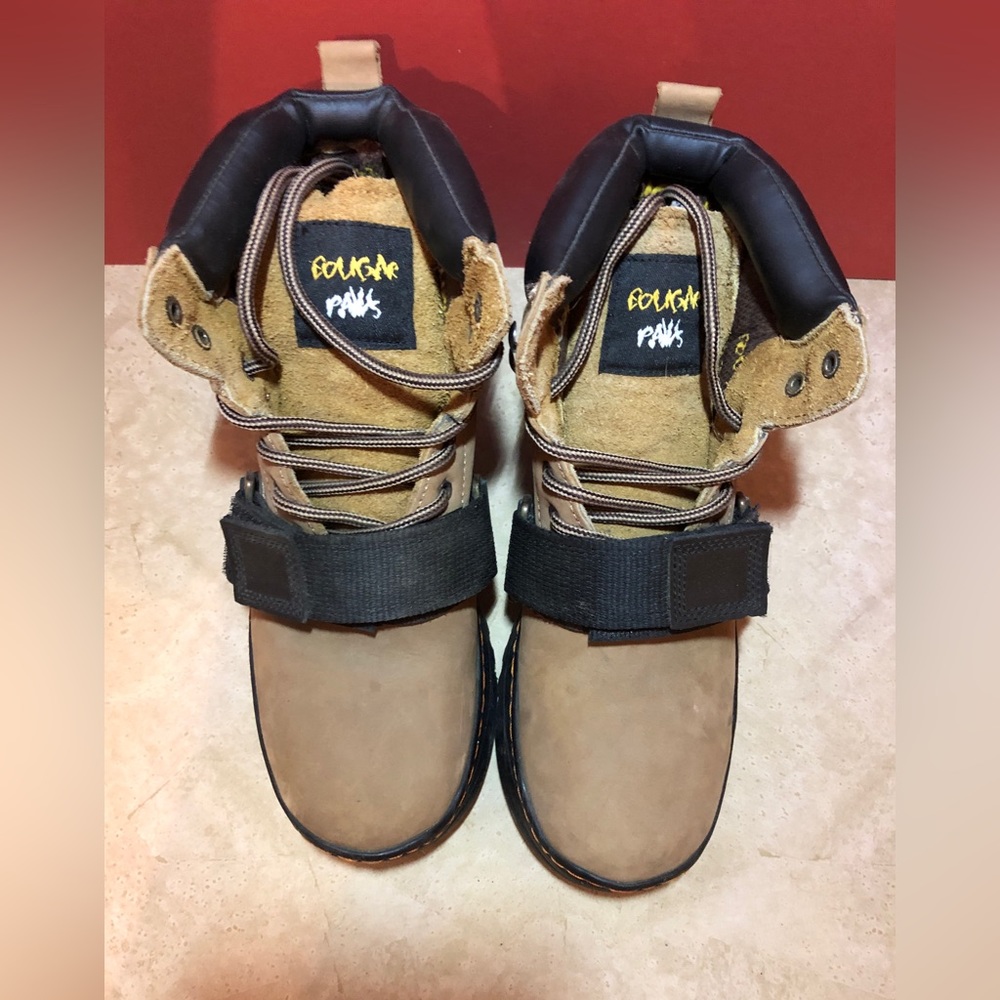 Cougar Paws size 9